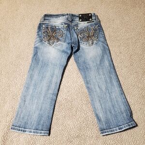 Miss Me Medium Wash Distressed Cropped Jeans Bling Women Sz 25(28"w X 19"l)